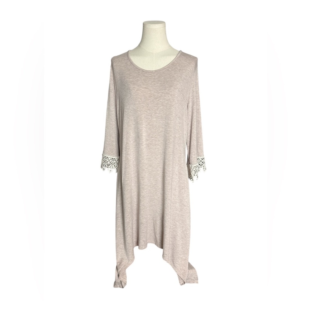 Robert Luis Dress size Large L Elegant‎ Taupe Women's Top with Lace Trim (A39)